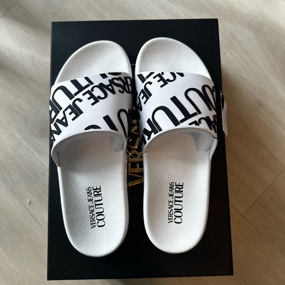 Versace slides, size 10W / 8M - Picture 2 of 6